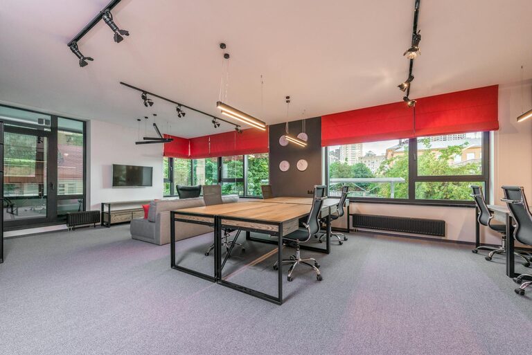 How to Choose a Comfortable Desk Chair for Your Workspace